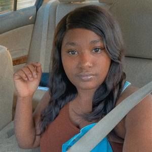 Meet your Posher, Kay